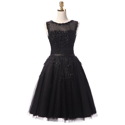 Wine Red Lace Short Bridesmaid Dress